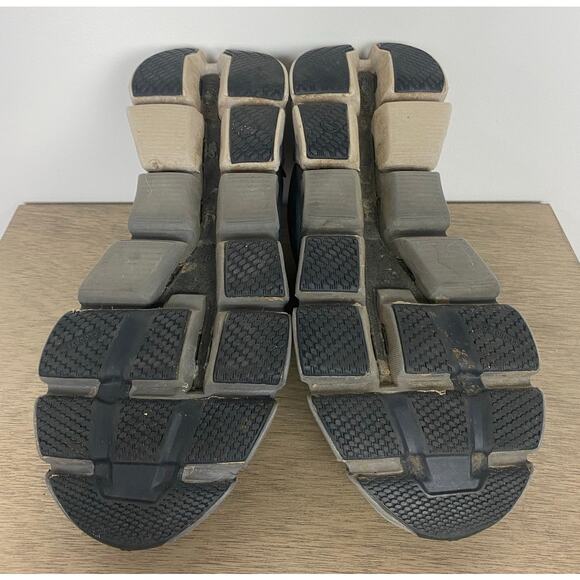 Women On Cloud Cloudflyer Waterproof Helion athletic running shoes 21.99219, W8 - Picture 6 of 8